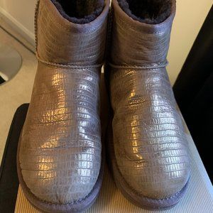Size 9 Uggs